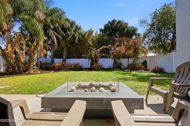 562 14TH Avenue S, Jacksonville Beach, FL 32250