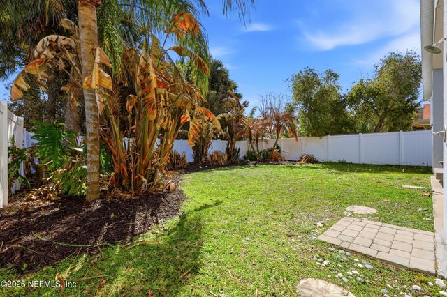 562 14TH Avenue S, Jacksonville Beach, FL 32250