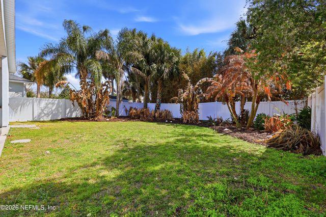 562 14TH Avenue S, Jacksonville Beach, FL 32250