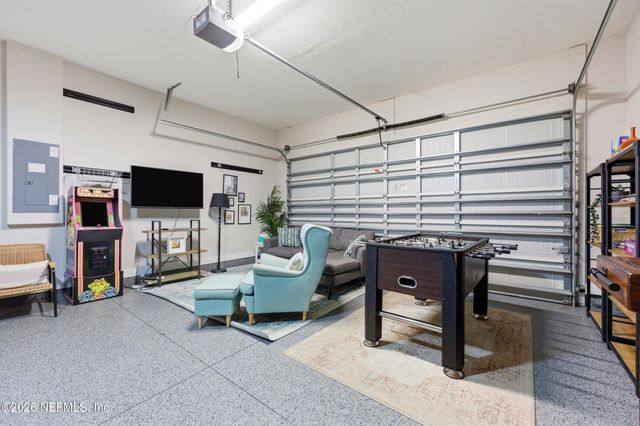 562 14TH Avenue S, Jacksonville Beach, FL 32250