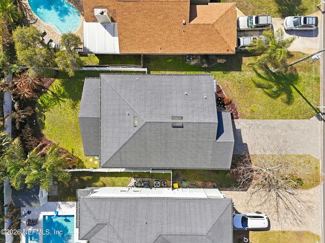 562 14TH Avenue S, Jacksonville Beach, FL 32250