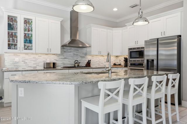 562 14TH Avenue S, Jacksonville Beach, FL 32250