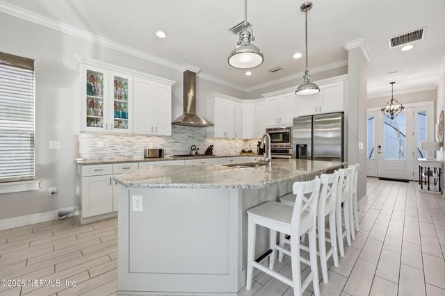 562 14TH Avenue S, Jacksonville Beach, FL 32250