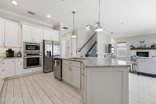 562 14TH Avenue S, Jacksonville Beach, FL 32250