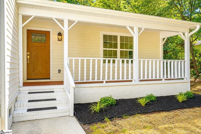 8 Overlook Court, Greenville, SC 29609