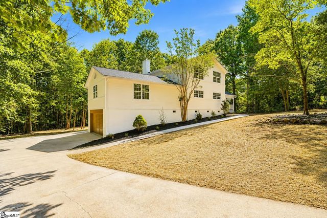 8 Overlook Court, Greenville, SC 29609