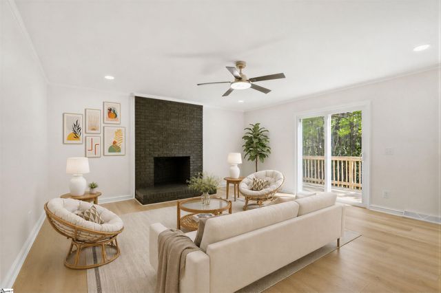 8 Overlook Court, Greenville, SC 29609