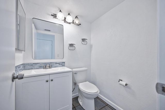 685 Turnstone, Sacramento, CA 95834
