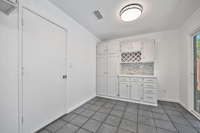 685 Turnstone, Sacramento, CA 95834