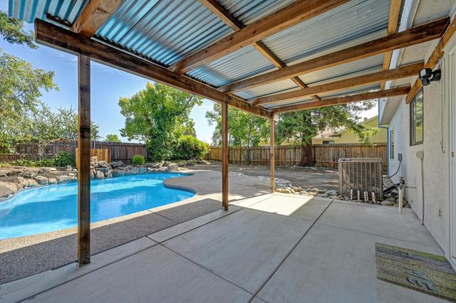 685 Turnstone, Sacramento, CA 95834