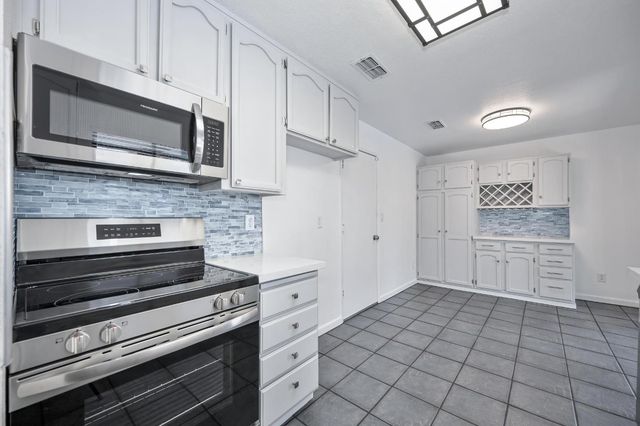 685 Turnstone, Sacramento, CA 95834