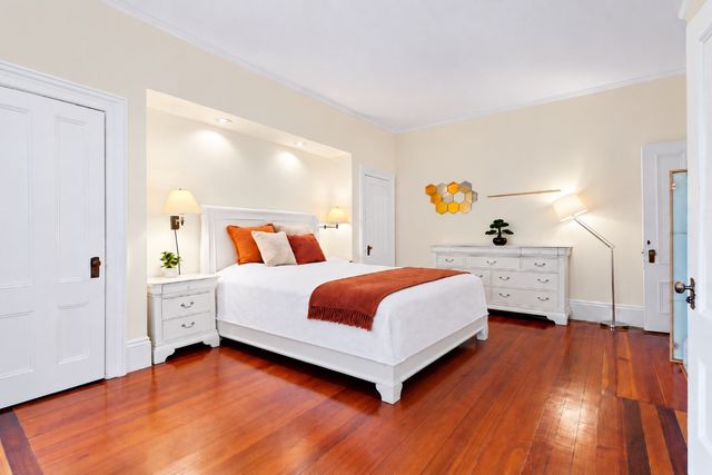 595 Watertown St 1, Newton, MA 02460