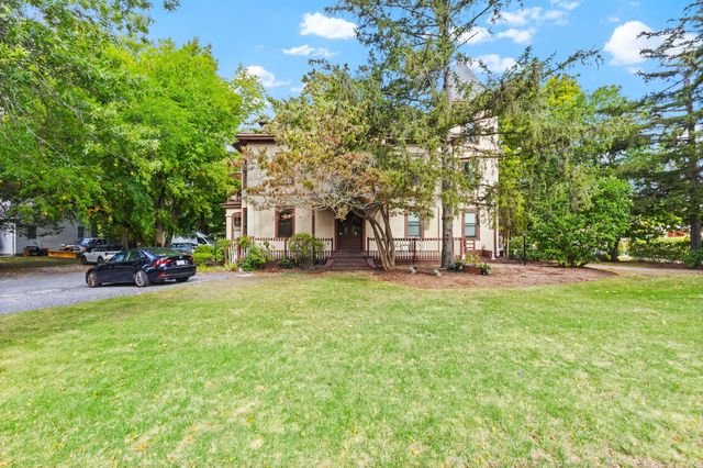 595 Watertown St 1, Newton, MA 02460