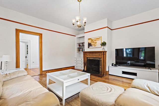 595 Watertown St 1, Newton, MA 02460