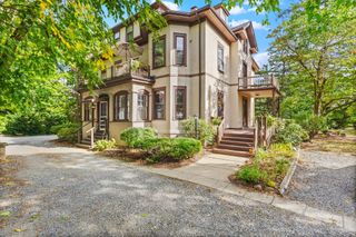 595 Watertown St 1, Newton, MA 02460