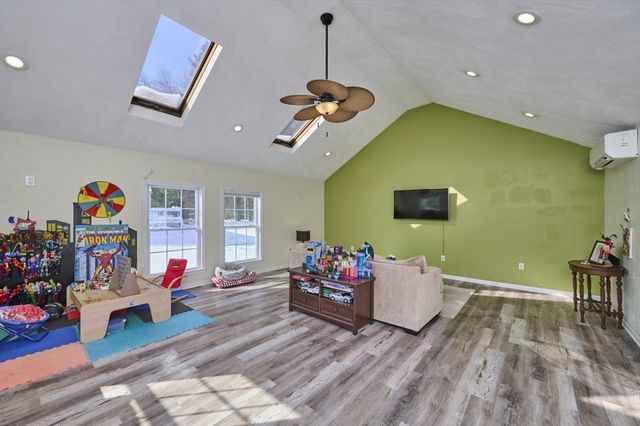 45 Main St, Chelmsford, MA 01863