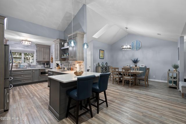 1737 Rosebay Court SW, Ocean Isle Beach, NC 28469