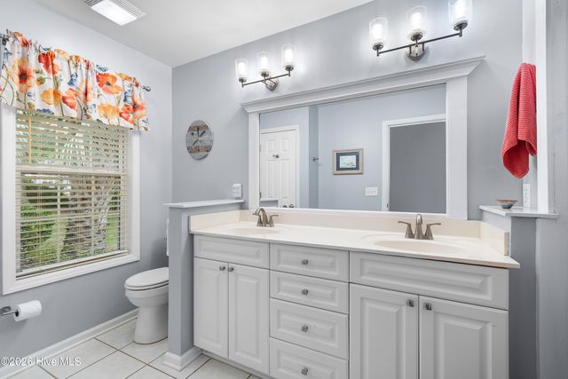 1737 Rosebay Court SW, Ocean Isle Beach, NC 28469