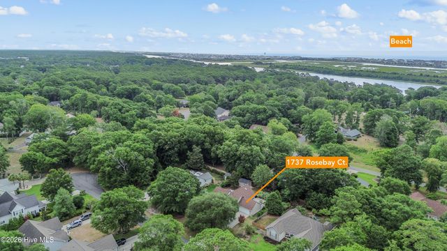 1737 Rosebay Court SW, Ocean Isle Beach, NC 28469