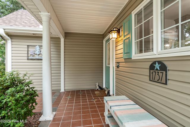 1737 Rosebay Court SW, Ocean Isle Beach, NC 28469