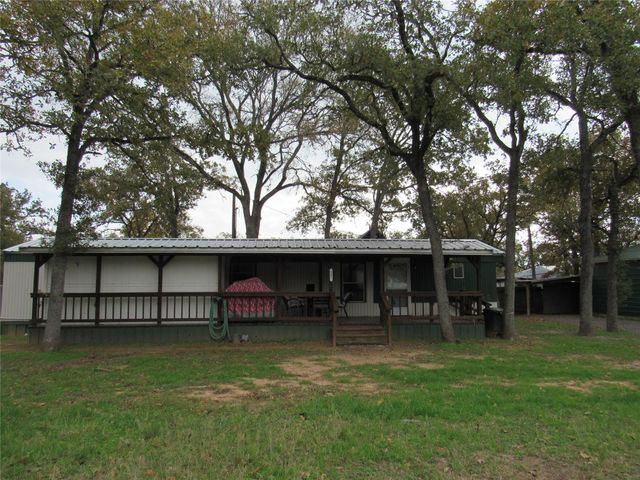 307 Spanish Oak Street, Somerville, TX 77879