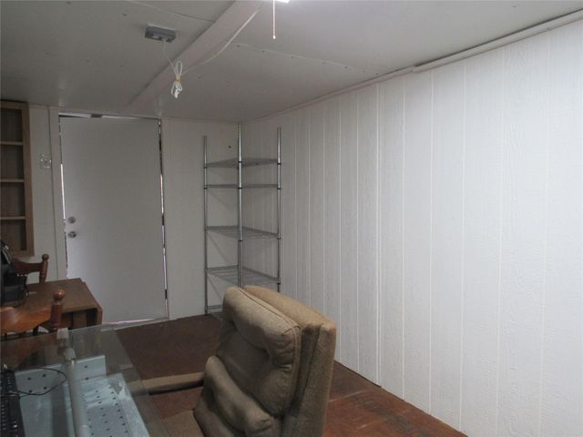 307 Spanish Oak Street, Somerville, TX 77879