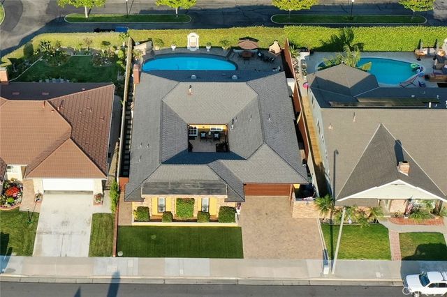 21382 Lemontree, Huntington Beach, CA 92646