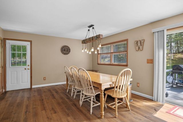 65 Center St, Groveland, MA 01834