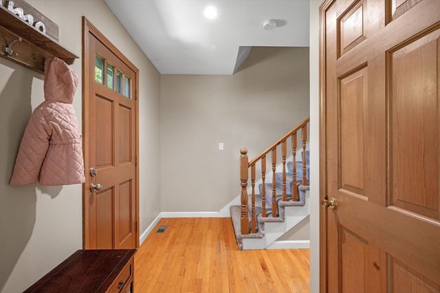 65 Center St, Groveland, MA 01834