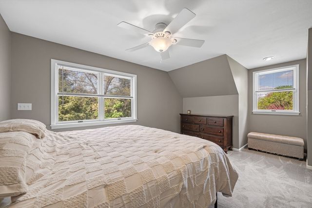 65 Center St, Groveland, MA 01834