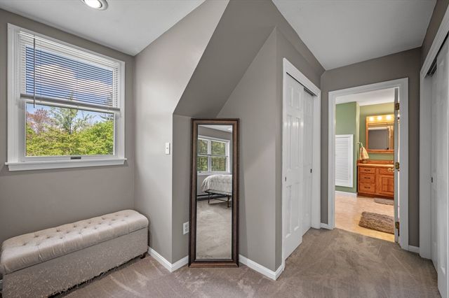 65 Center St, Groveland, MA 01834