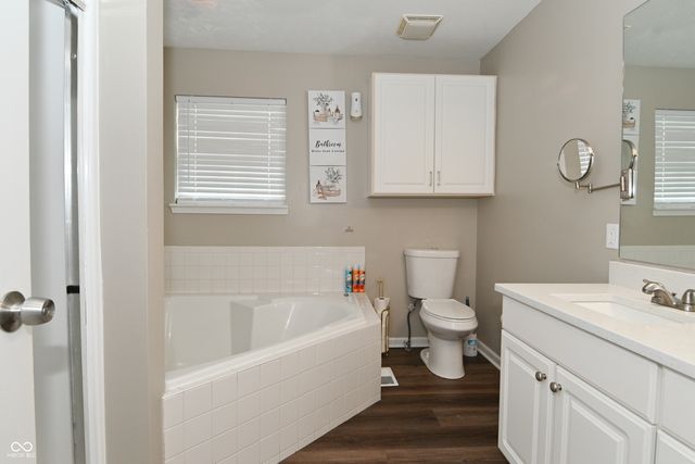10397 Hillsborough Drive, Fishers, IN 46037