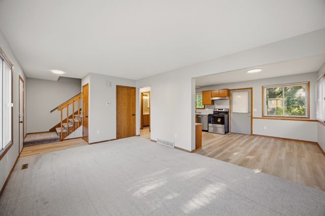 2514 SE 18th Street, Des Moines, IA 50320