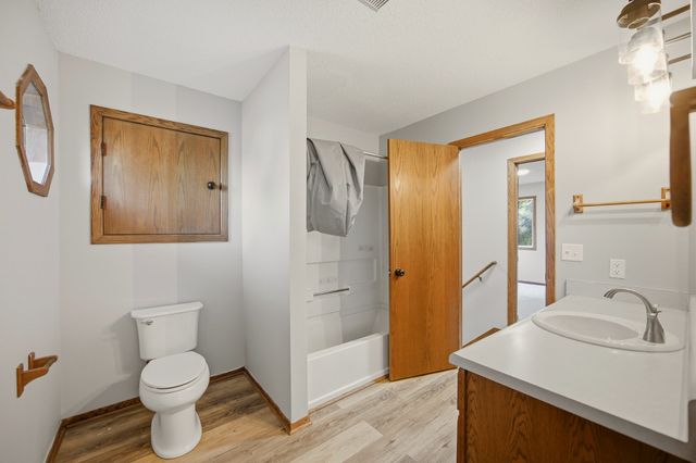 2514 SE 18th Street, Des Moines, IA 50320