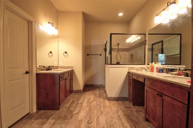 710 Panorama DR, Buchanan Dam, TX 78609