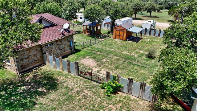 710 Panorama DR, Buchanan Dam, TX 78609