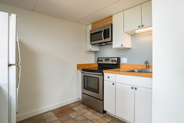 24 Snowdrift Ln Apt A3, Stowe, VT 05672