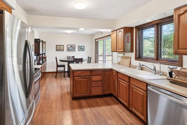 3848 Sunny Wood Drive, Deforest, WI 53532