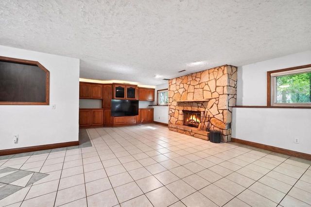 3848 Sunny Wood Drive, Deforest, WI 53532
