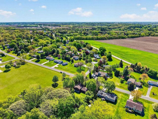 3848 Sunny Wood Drive, Deforest, WI 53532