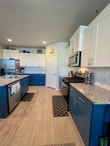 4809 Harmony Street, Haltom City, TX 76117