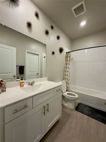 4809 Harmony Street, Haltom City, TX 76117