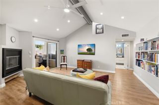 19400 Wyandotte 19, Reseda, CA 91335