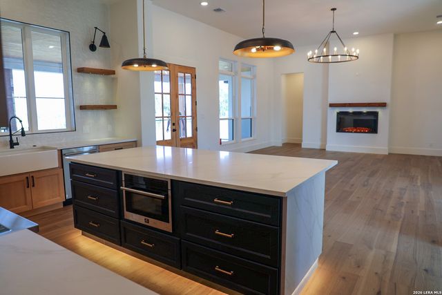 977 PINTO CYN, Bandera, TX 78003