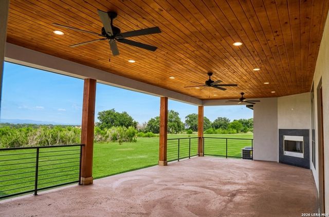 977 PINTO CYN, Bandera, TX 78003