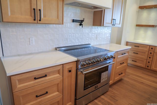 977 PINTO CYN, Bandera, TX 78003
