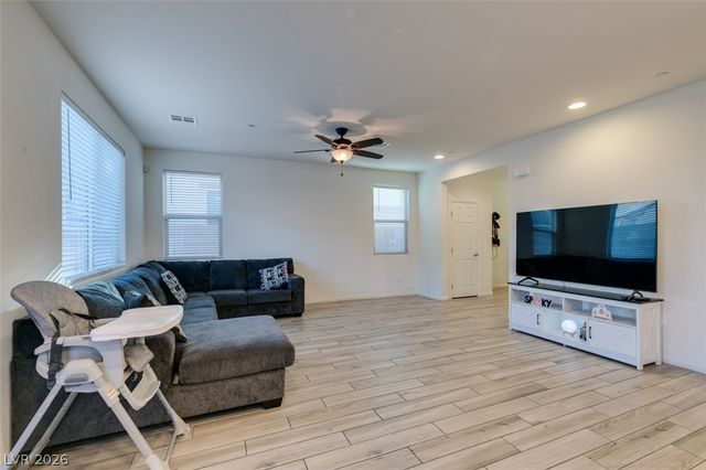 386 Espressivo Street, Henderson, NV 89011