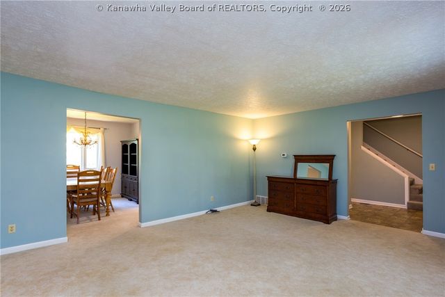 1377 Nottingham Road, Charleston, WV 25314