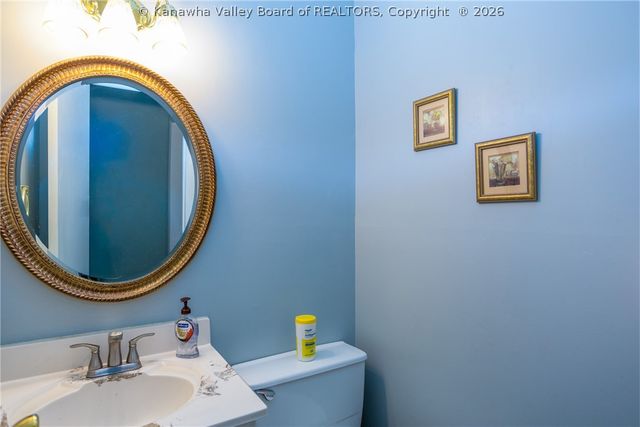 1377 Nottingham Road, Charleston, WV 25314