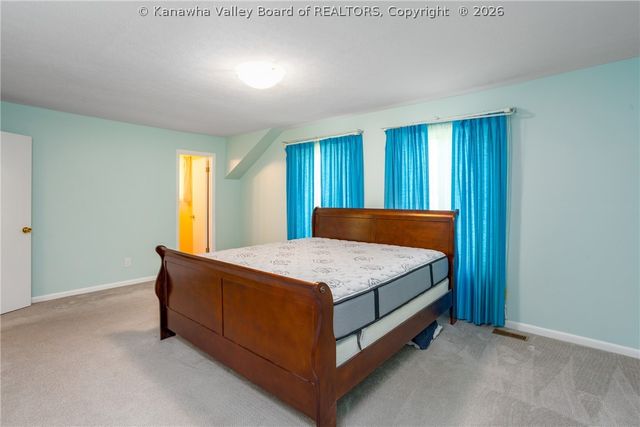 1377 Nottingham Road, Charleston, WV 25314